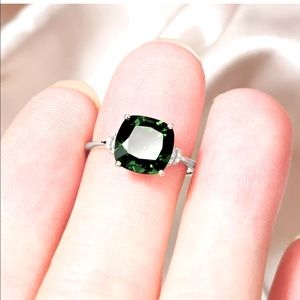 New 🥈💎sterling silver green emerald bridal ring